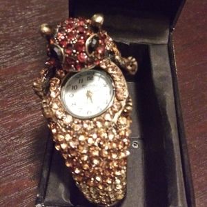 Figaro couture crystal critter watch